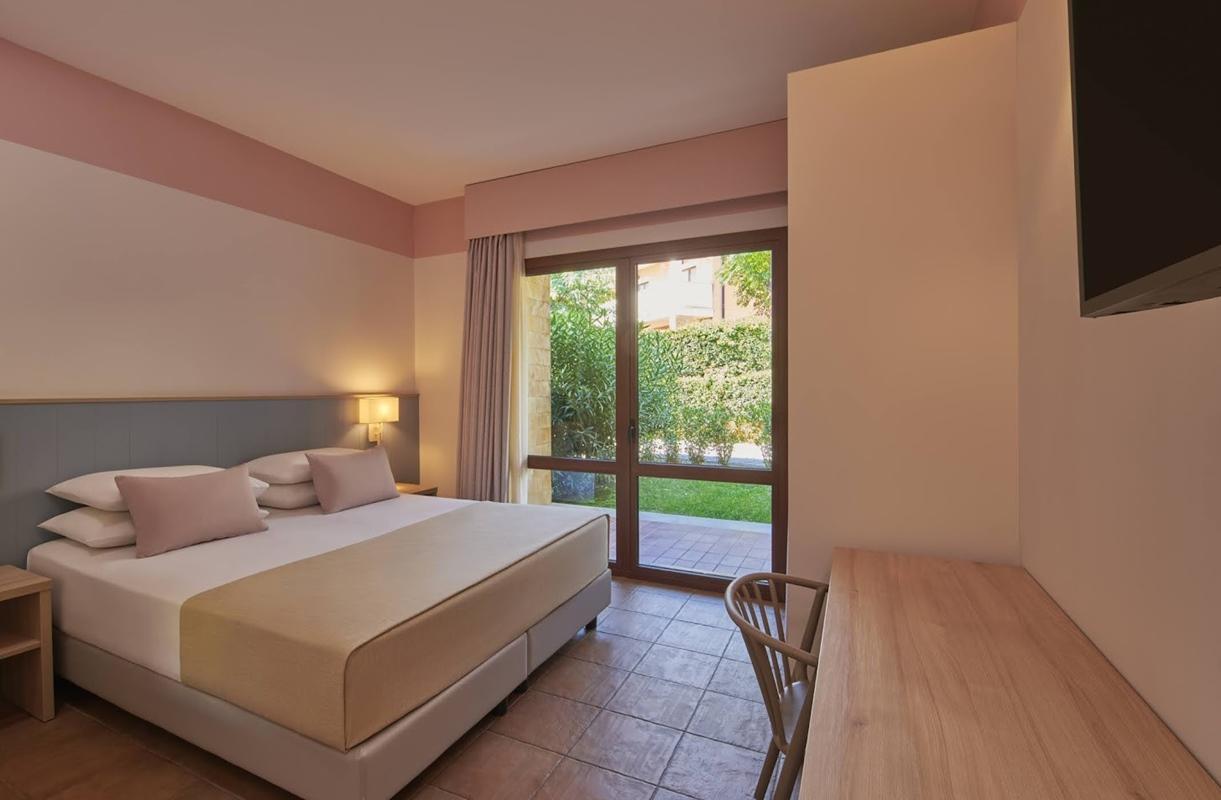 Serenusa Resort Ліката Екстер'єр фото