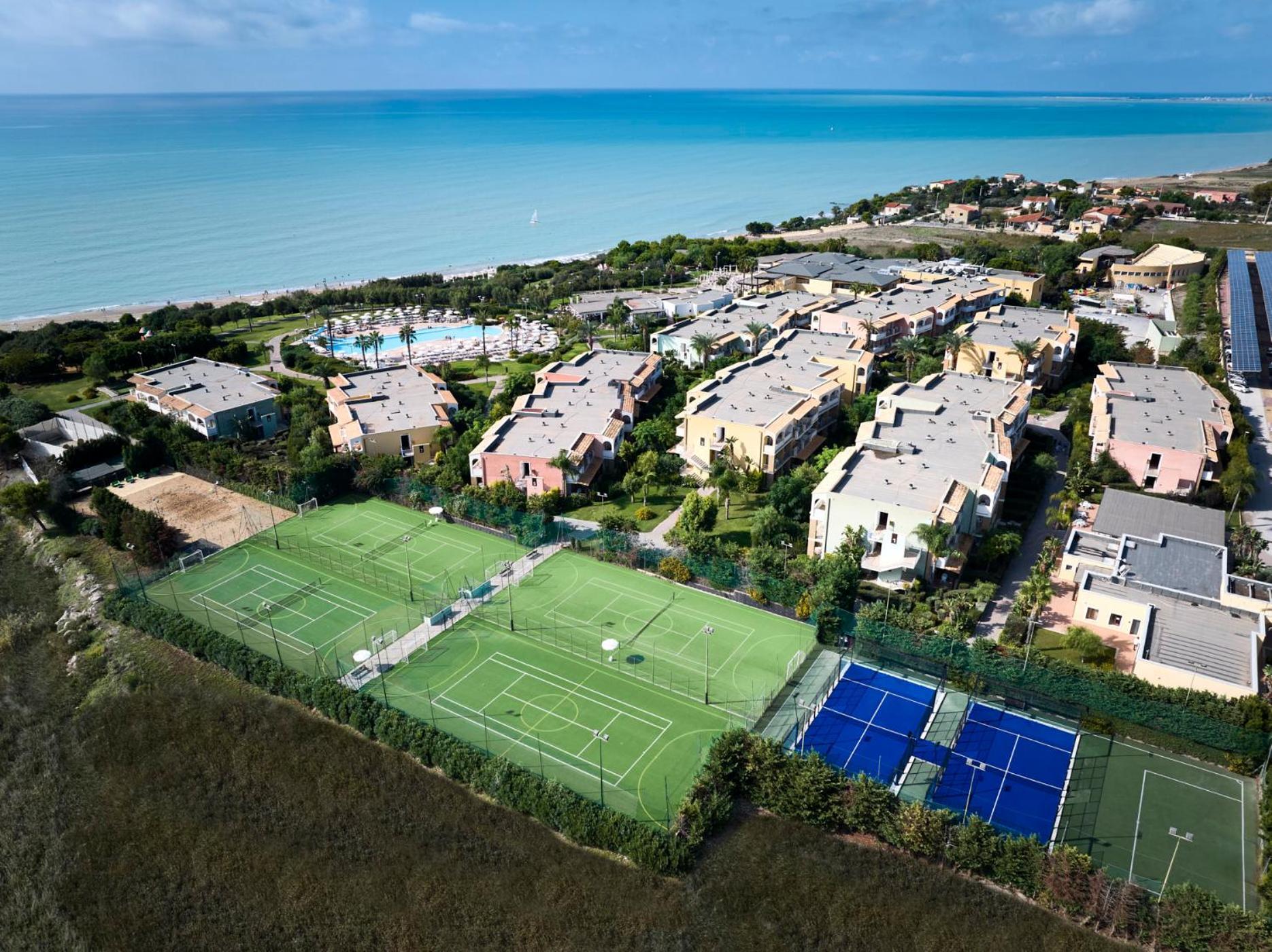 Serenusa Resort Ліката Екстер'єр фото