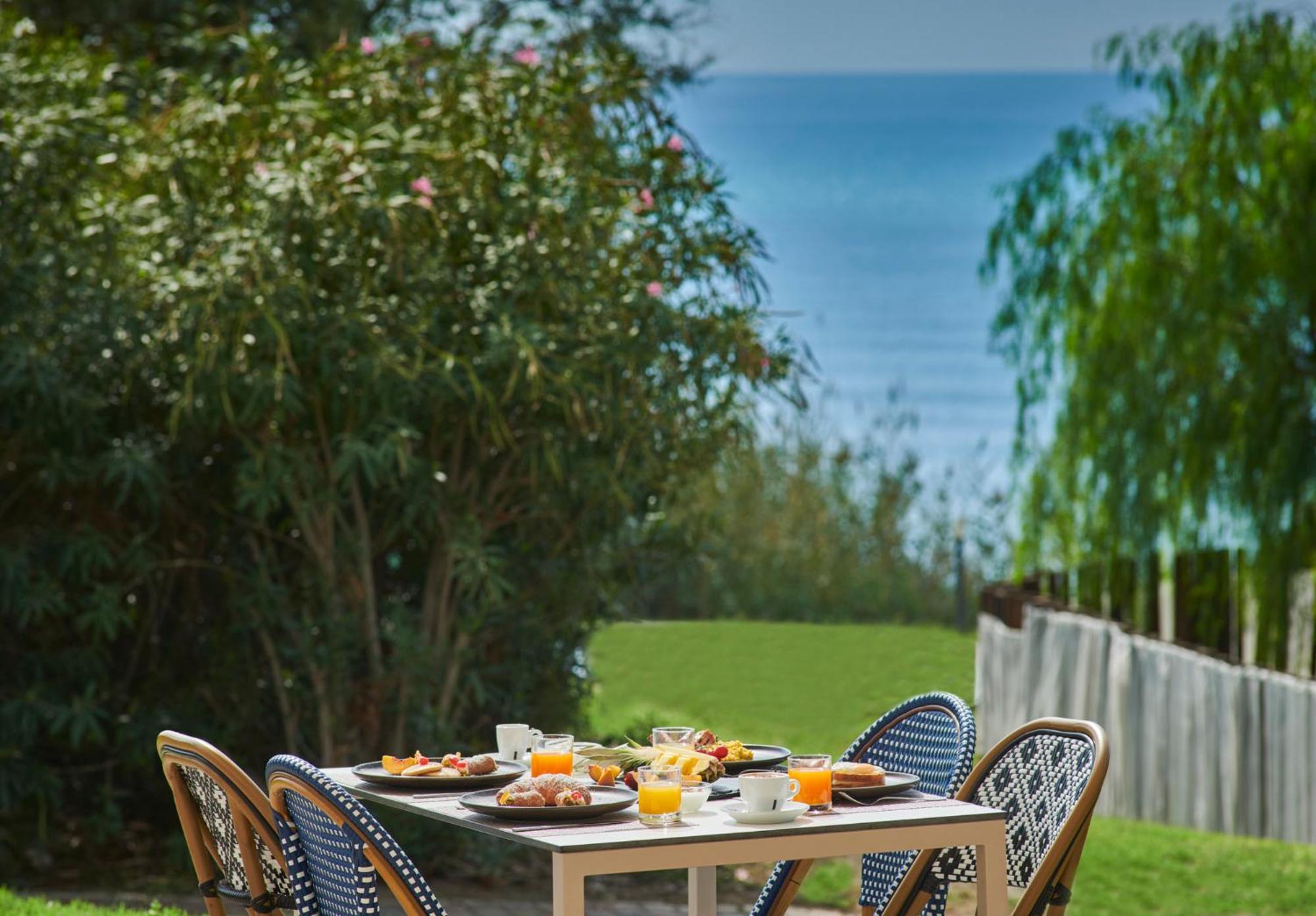 Serenusa Resort Ліката Екстер'єр фото