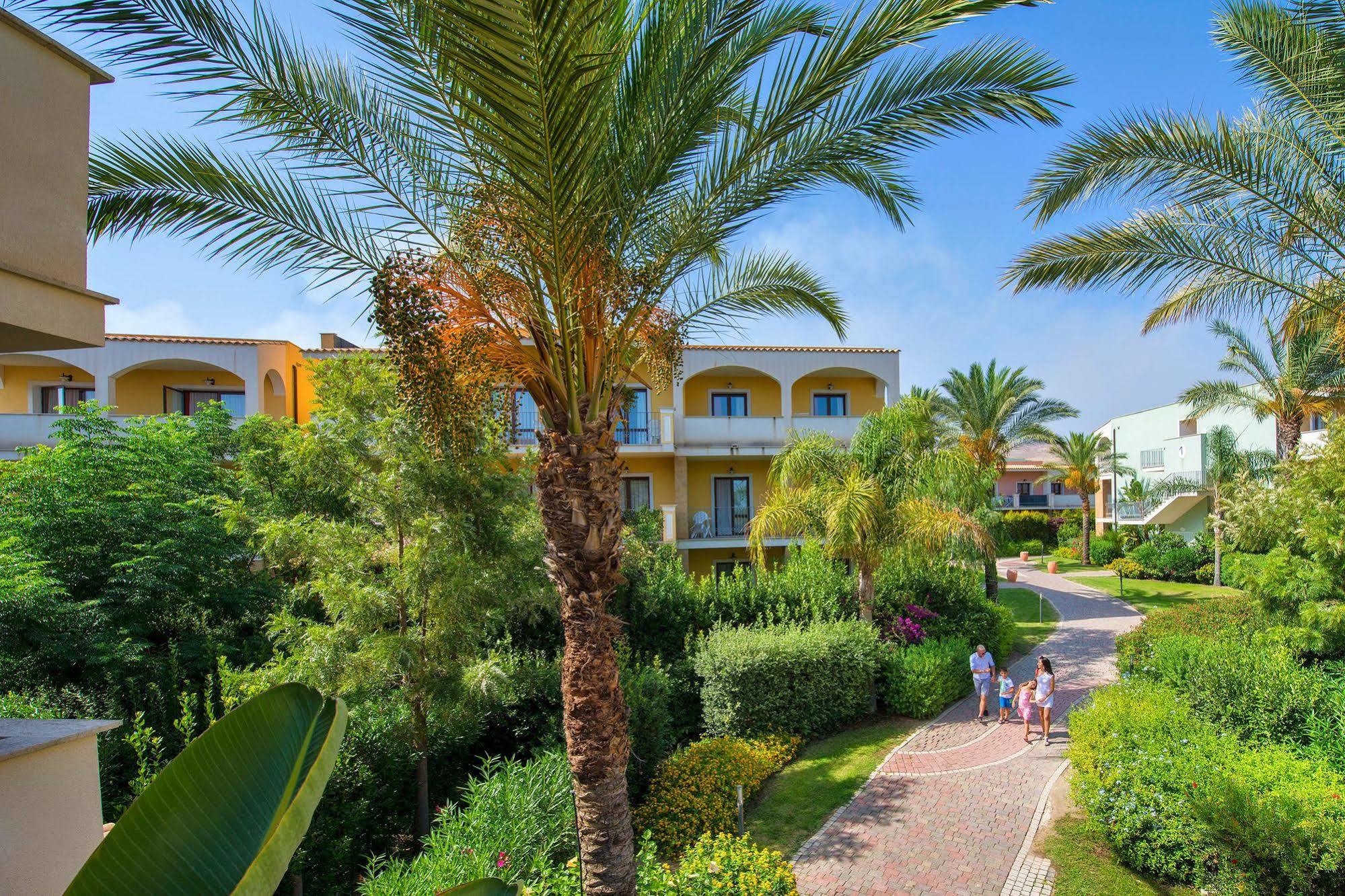 Serenusa Resort Ліката Екстер'єр фото